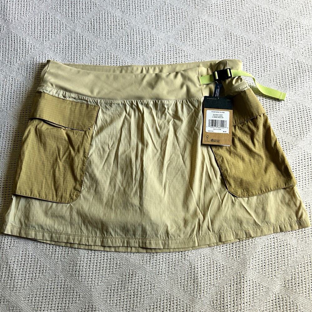 The North Face Sprag Pocket Skort Khaki Gravel Womens XL NWT $85 Cargo Hike